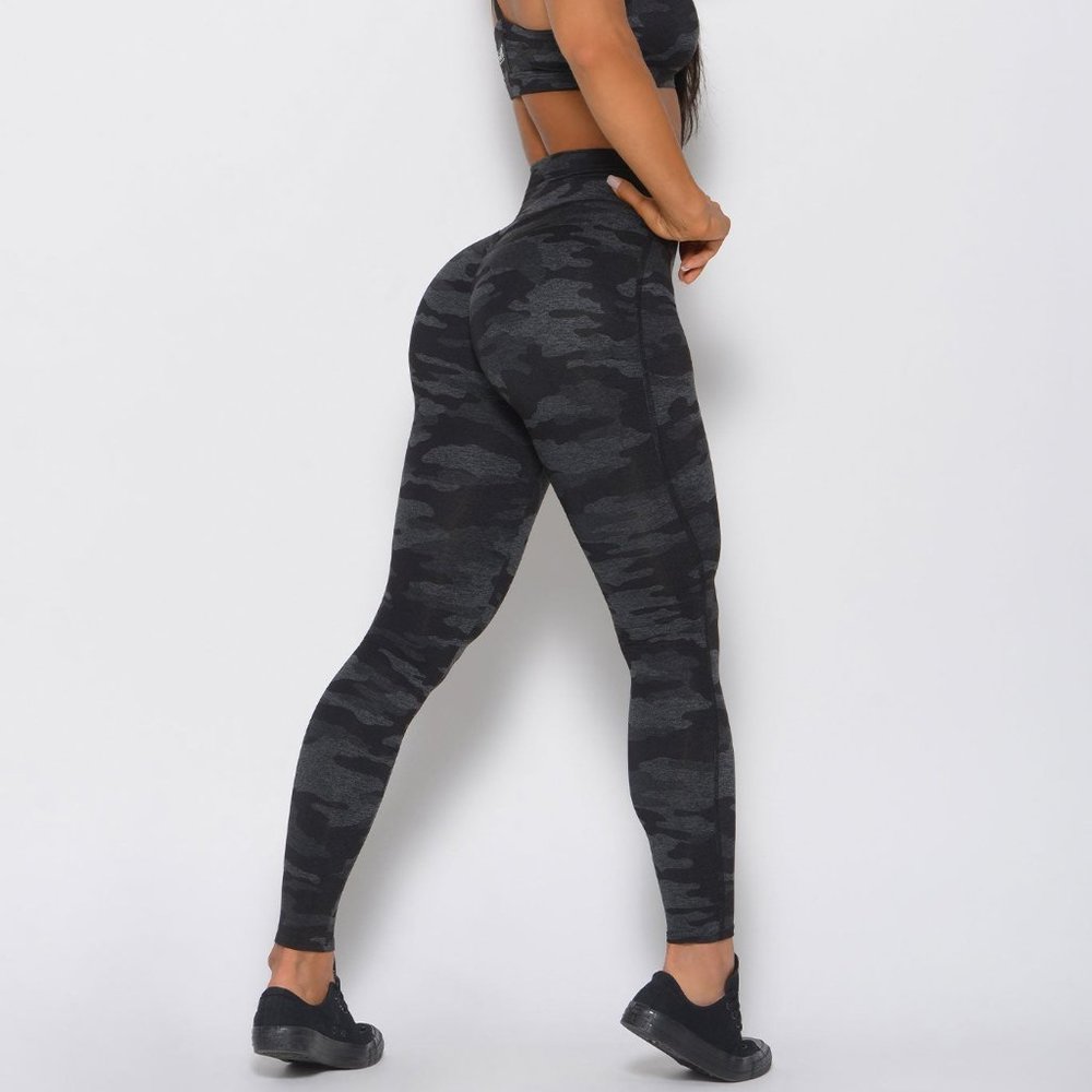 Bombshell Sportswear - charcoal camo scrunch booty leggings